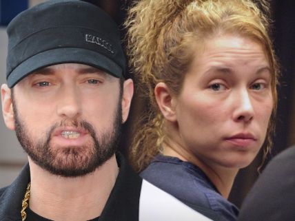 Kim Scott was married to Eminem in 1999.